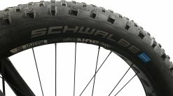 Schwalbe - Pneu Jumbo Jim 26" à Tringle Souple Snakeskin Addix Speedgrip -Pas Cher VÉLO ÉLECTRIQUE Magasin schwalbe pneu jumbo jim 26 pouces snakeskin 3840x2160